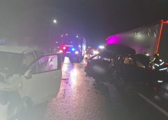 Accident cu trei mașini pe DN1C, în Livada! Patru femei au avut nevoie de îngrijiri medicale